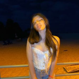 Meet your Posher, Lexi